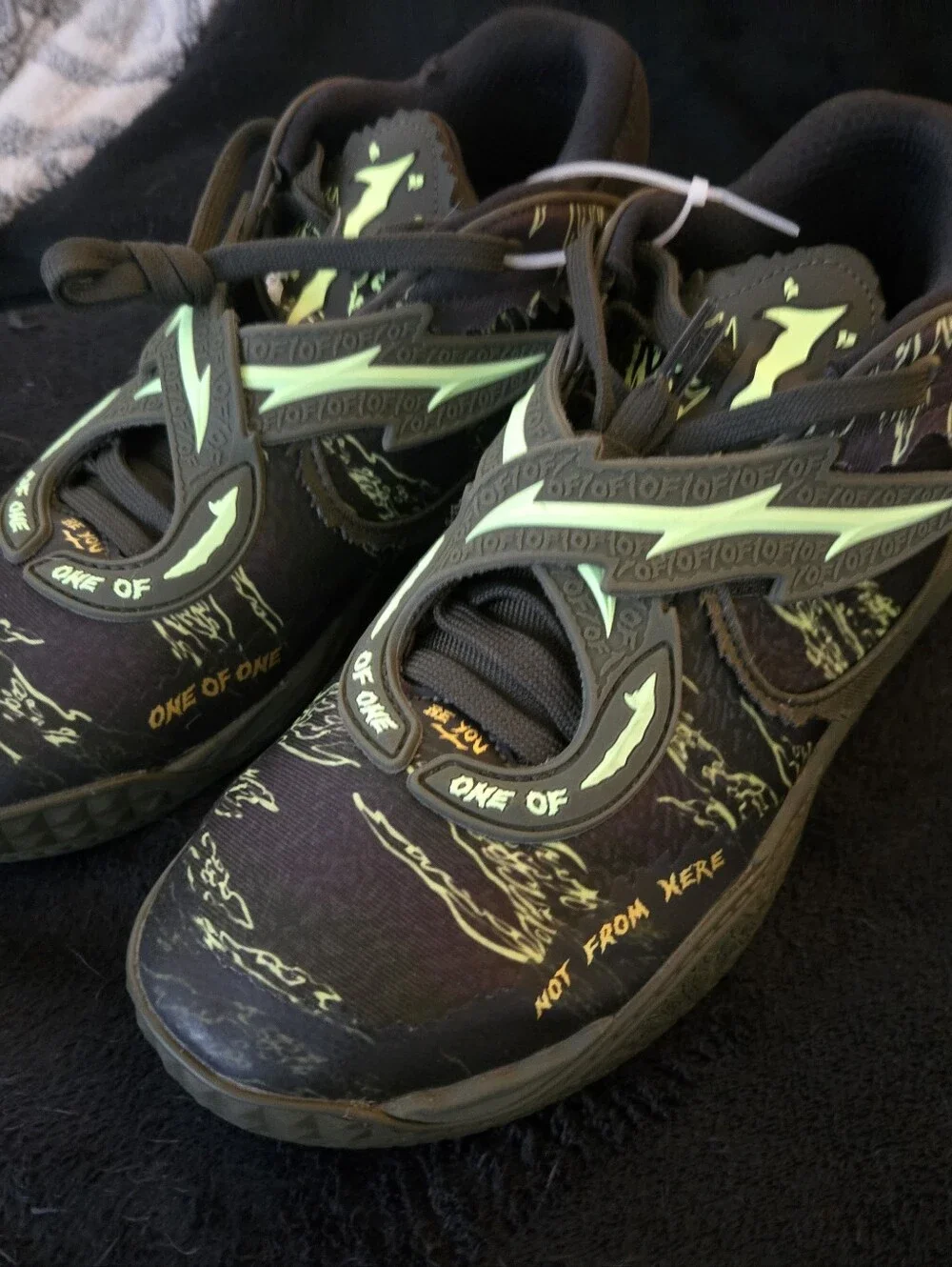 Men's PUMA  LIMITED EDITION.Black and Lime Patterned Low-Top Sneakers